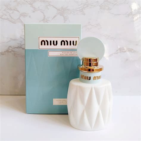 Miu Miu Fleur de Lait (Perfume Dupe) 